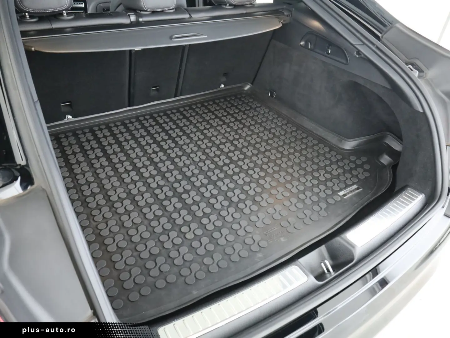 MERCEDES-BENZ GLC 300 d 4M Coupé AMG LED AHK HUD Sta&hellip;