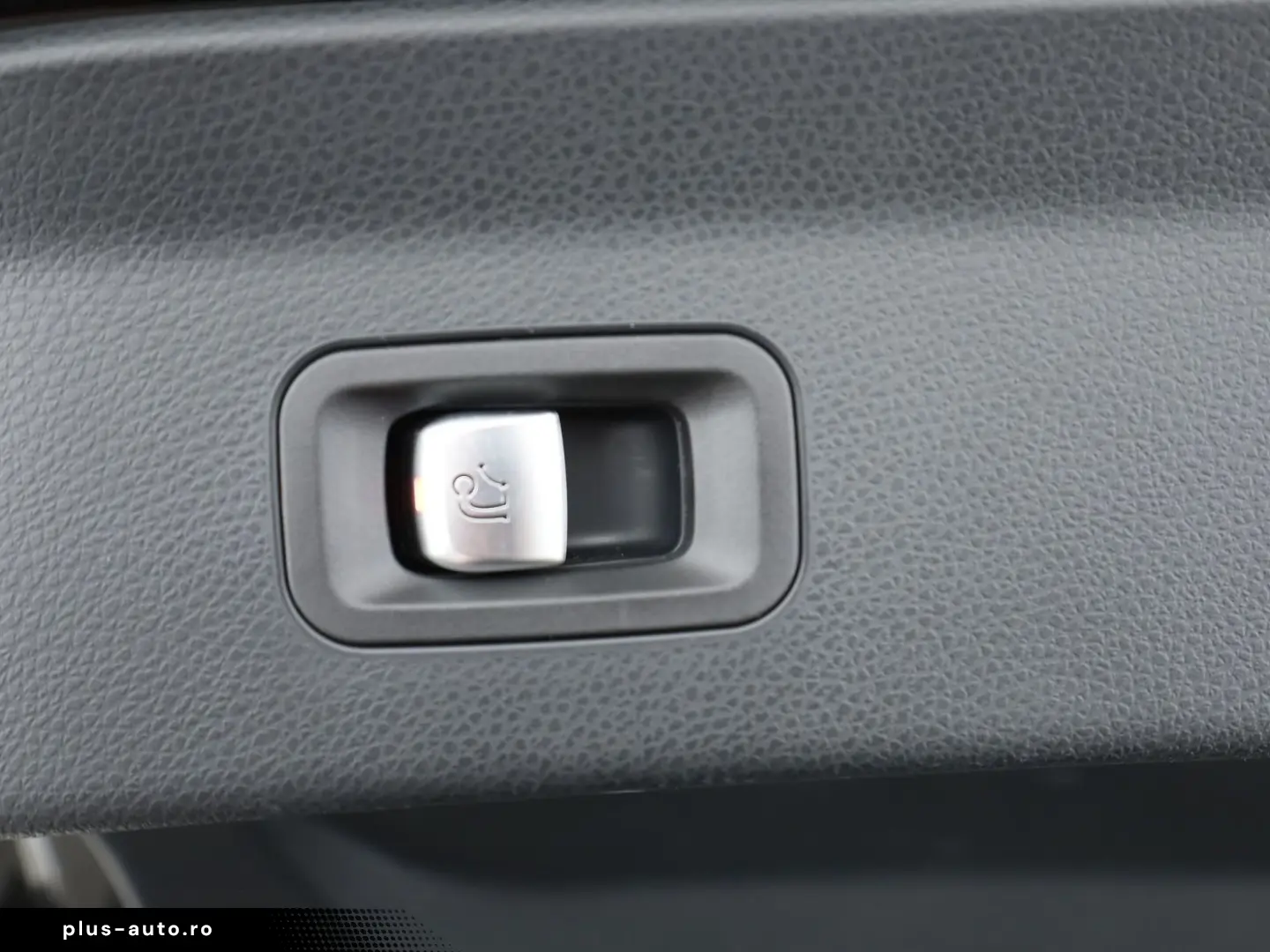 MERCEDES-BENZ GLC 300 d 4M Coupé AMG LED AHK HUD Sta&hellip;