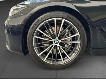 BMW 530d xD Limo LivProf RFK DAPro HUD StdHz H K 19