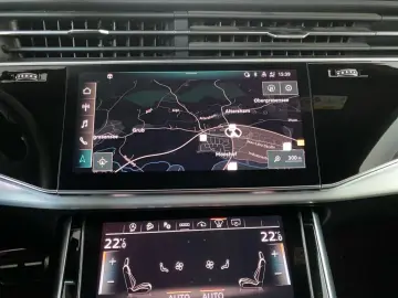 AUDI SQ8 4.0 TDI quattro HD-MATRIX