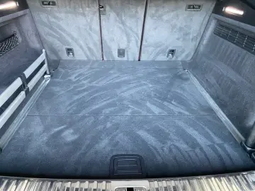 AUDI SQ8 4.0 TDI quattro HD-MATRIX