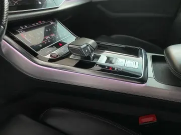 AUDI SQ8 4.0 TDI quattro HD-MATRIX