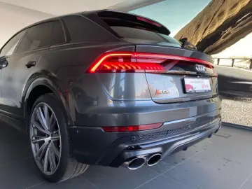 AUDI SQ8 4.0 TDI quattro HD-MATRIX