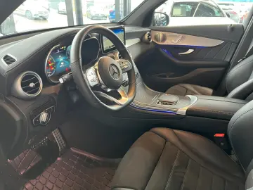 MERCEDES-BENZ GLC 300 de 4M Coupé AMG NIGHT FAP AHK GSHD 360