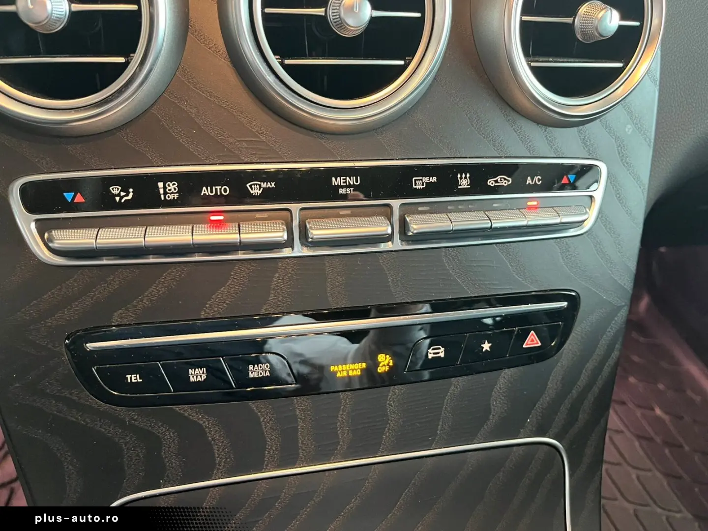 MERCEDES-BENZ GLC 300 de 4M Coupé AMG NIGHT FAP AHK GSHD 360