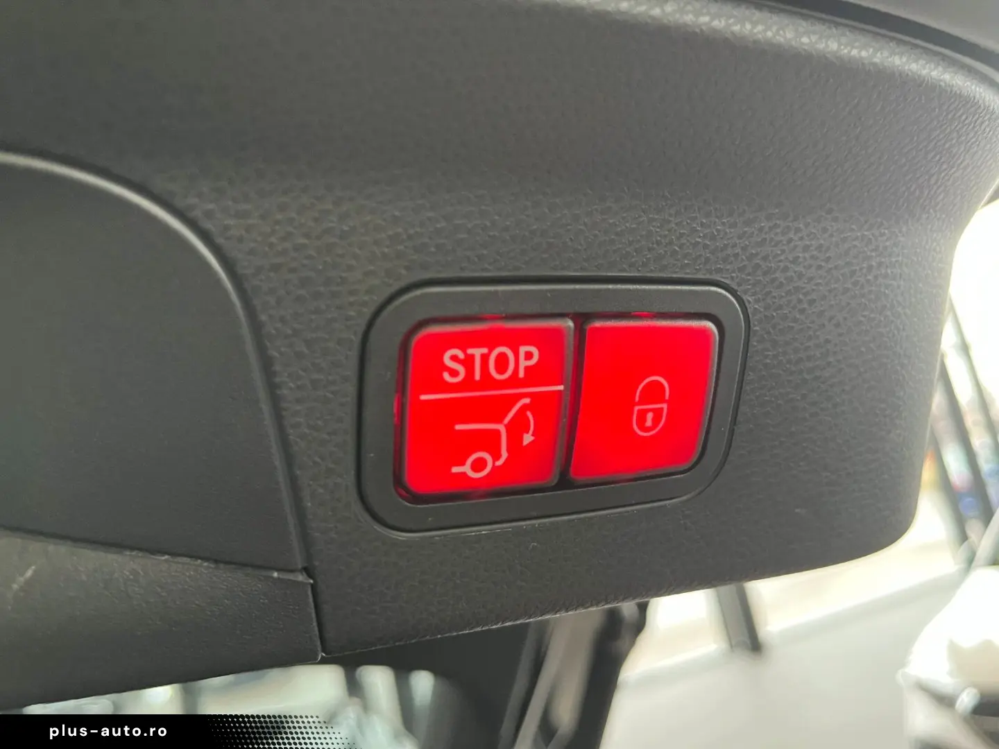 MERCEDES-BENZ GLC 300 de 4M Coupé AMG NIGHT FAP AHK GSHD 360