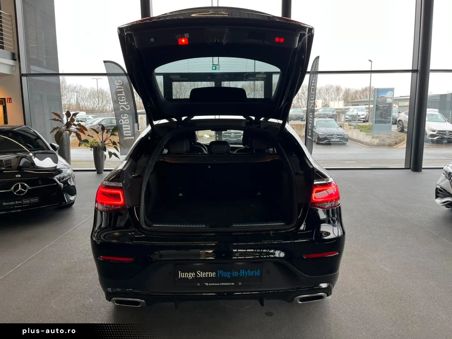 MERCEDES-BENZ GLC 300 de 4M Coupé AMG NIGHT FAP AHK GSHD 360