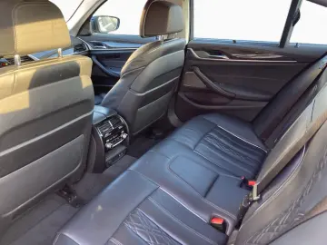 BMW 530xd Lim Luxury DAPro H K AHK StHz Massage 19