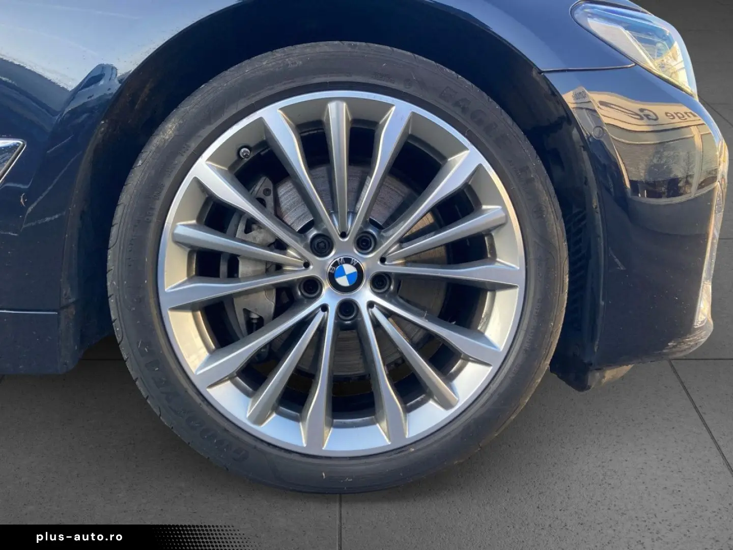 BMW 530xd Lim Luxury DAPro H K AHK StHz Massage 19