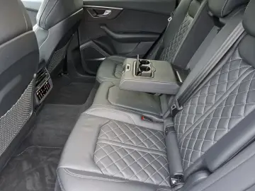 AUDI SQ8 TFSI quattro tiptr. PANO STANDHEIZ B&O HEAD