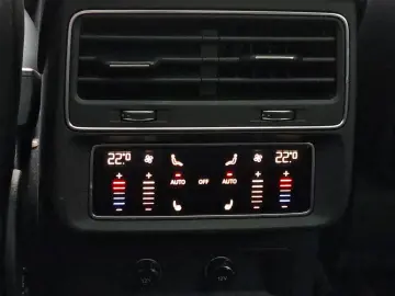 AUDI SQ8 TFSI quattro tiptr. PANO STANDHEIZ B&O HEAD