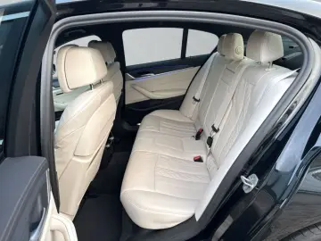 BMW 530 xd Limousine Luxury Line HiFi HUD Komfortsit