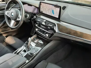 BMW 530 d M Sport Lim. Laser 1.Hand TÜV-NEU