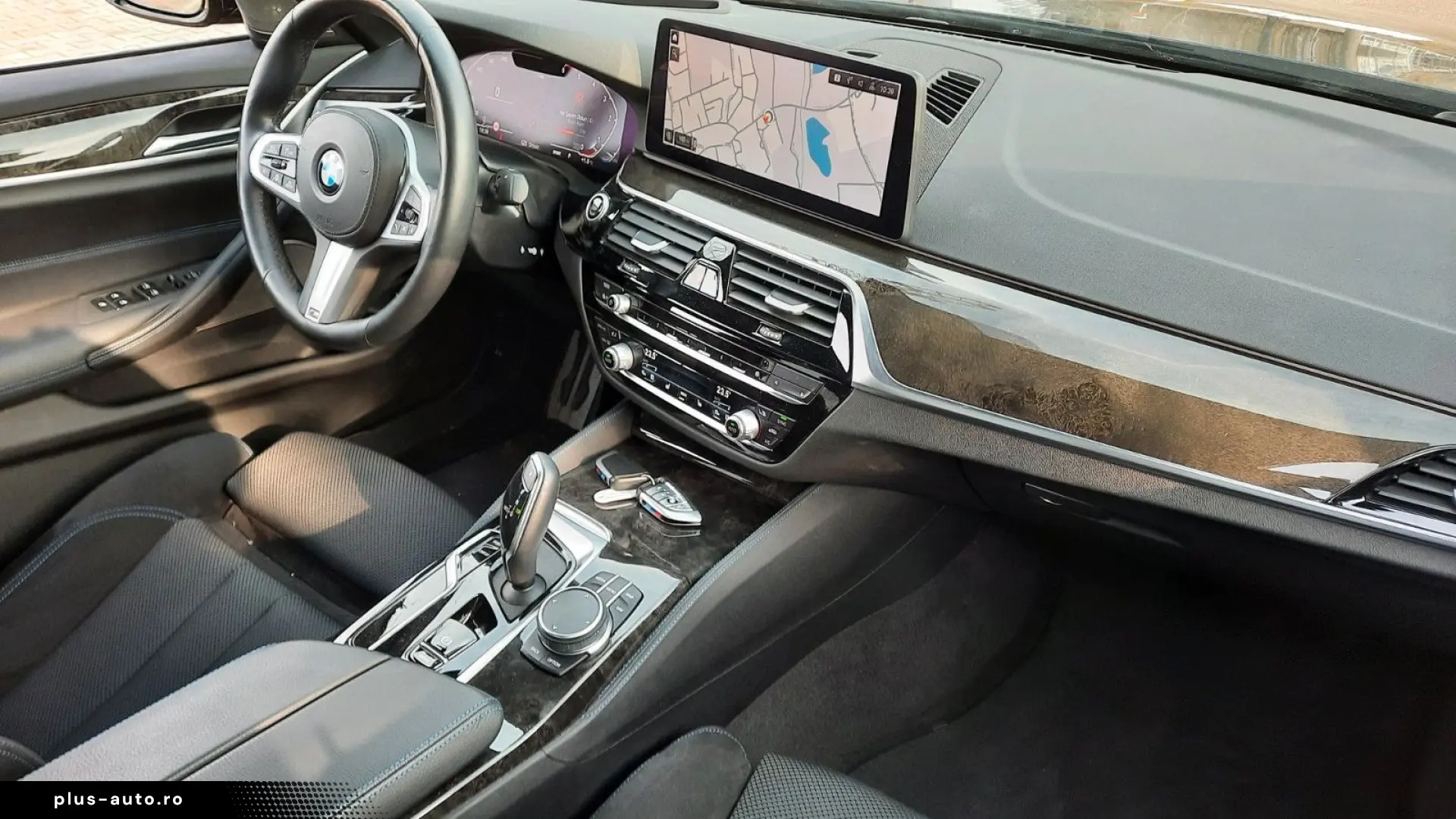 BMW 530 d M Sport Lim. Laser 1.Hand TÜV-NEU