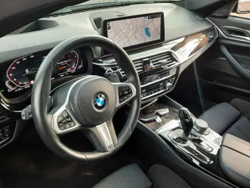 BMW 530 d M Sport Lim. Laser 1.Hand TÜV-NEU