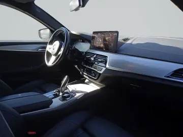 BMW 530 d xDrive Lim. ACC Laserlicht RFK AHK H&K HuD