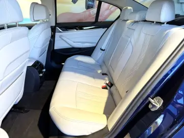 BMW 530d xDr. Luxury KOMF KAM HUD ACC BELÜF LASER AL