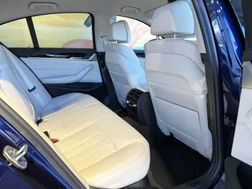 BMW 530d xDr. Luxury KOMF KAM HUD ACC BELÜF LASER AL