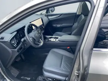 LEXUS NX 350h Executive Line  Bi-LED Pano Leder 360 HU