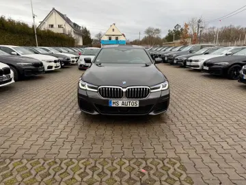 BMW 530 d xDrive MSport Glass.Dach Head Up Massage