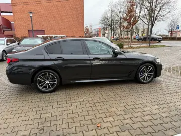 BMW 530 d xDrive MSport Glass.Dach Head Up Massage
