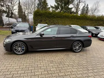 BMW 530 d xDrive MSport Glass.Dach Head Up Massage