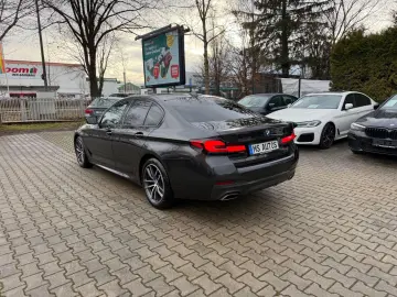 BMW 530 d xDrive MSport Glass.Dach Head Up Massage
