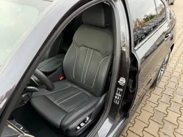 BMW 530 d xDrive MSport Glass.Dach Head Up Massage