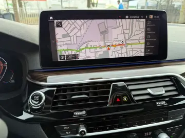 BMW 530 d xDrive MSport Glass.Dach Head Up Massage