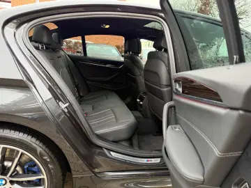 BMW 530 d xDrive MSport Glass.Dach Head Up Massage