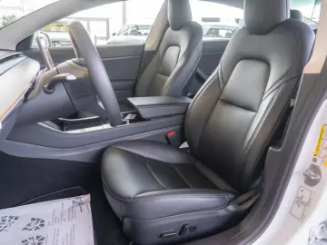 Tesla Model 3 Standard Range