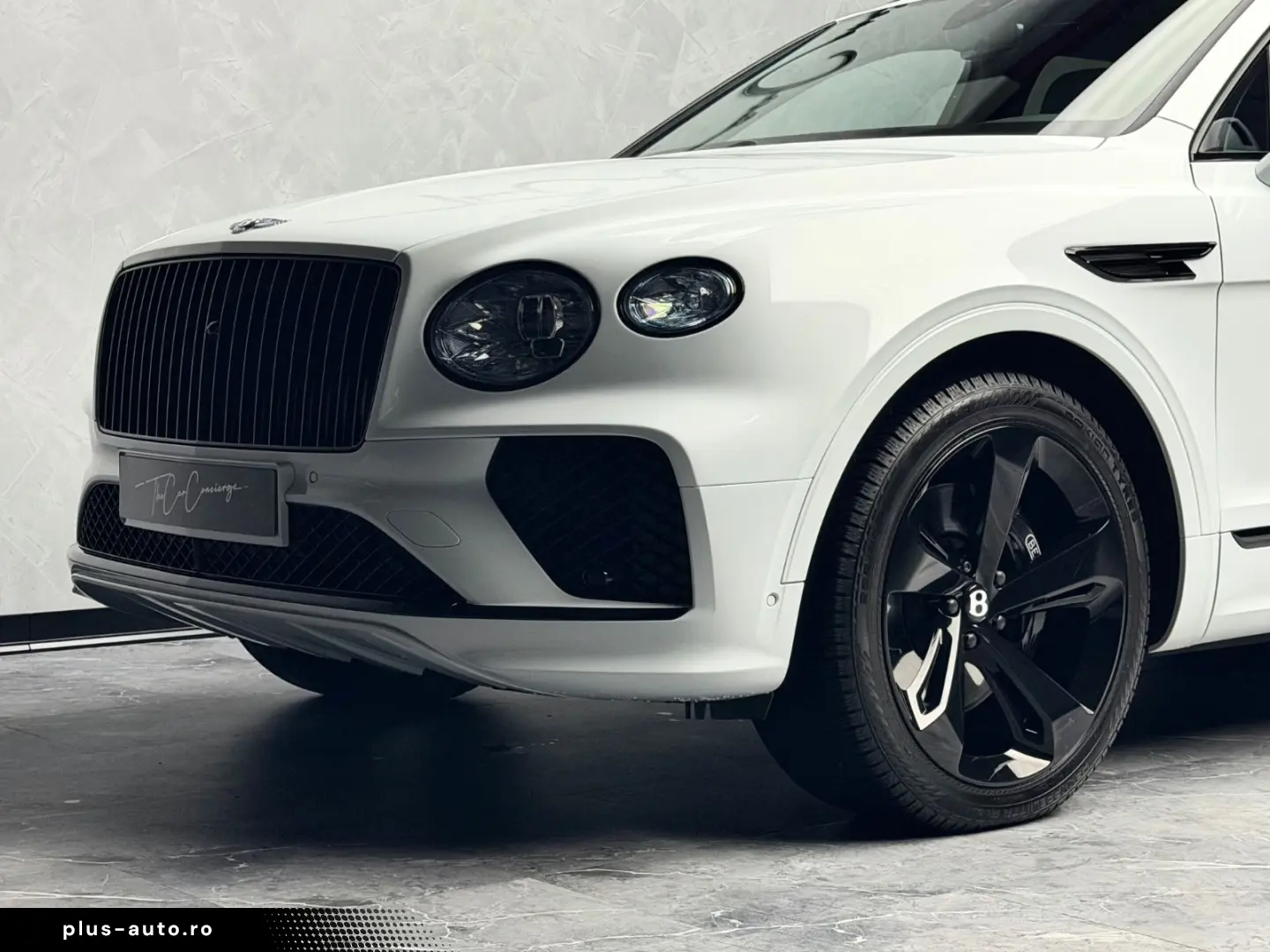 BENTLEY Bentayga V8 EWB BLACKLINE PANO NAIM 22  FULL PPF