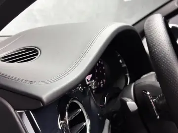 BENTLEY Bentayga V8 EWB BLACKLINE PANO NAIM 22  FULL PPF