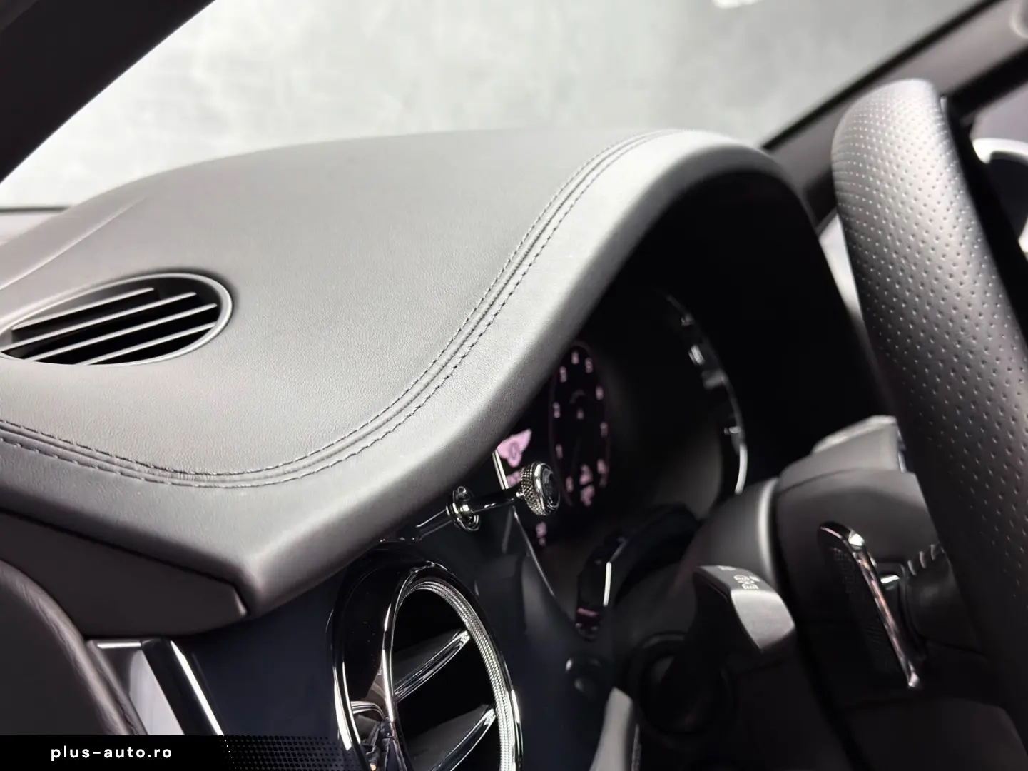 BENTLEY Bentayga V8 EWB BLACKLINE PANO NAIM 22  FULL PPF