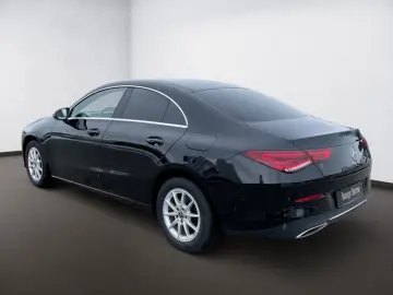 MERCEDES-BENZ CLA 180 d Coupé Ambi MBUX Progressive CarPlay