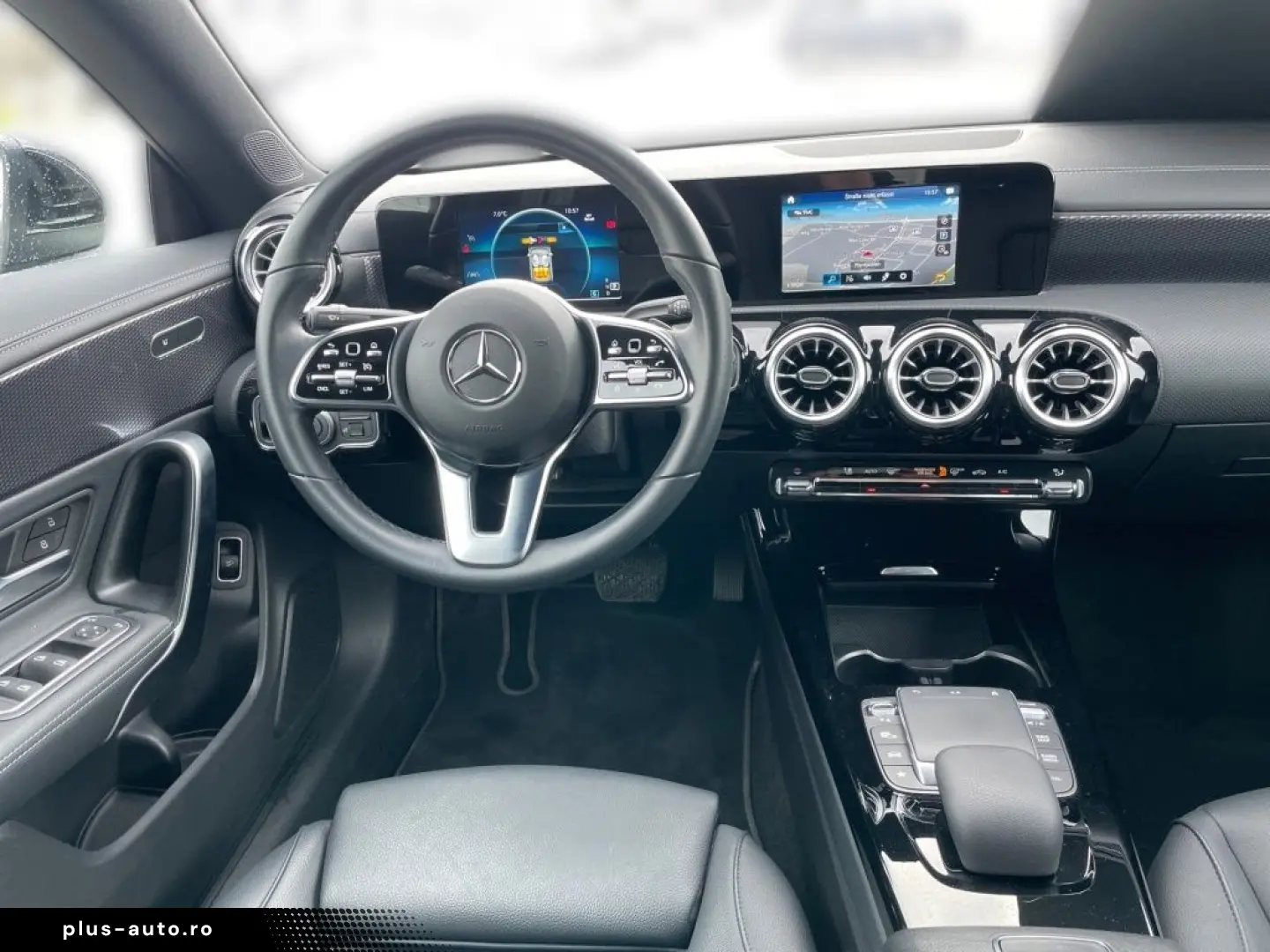 MERCEDES-BENZ CLA 180 d Coupé Ambi MBUX Progressive CarPlay