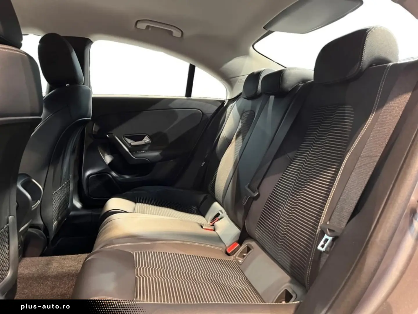 MERCEDES-BENZ CLA 250 e Coupe MBUX Cam Navi AUT PTS SHZ