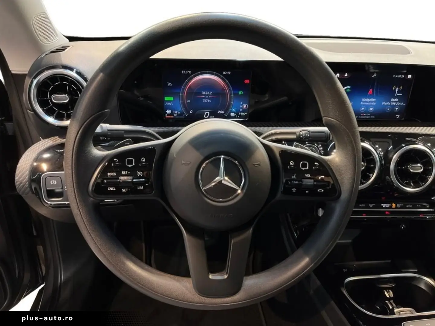 MERCEDES-BENZ CLA 250 e Coupe MBUX Cam Navi AUT PTS SHZ