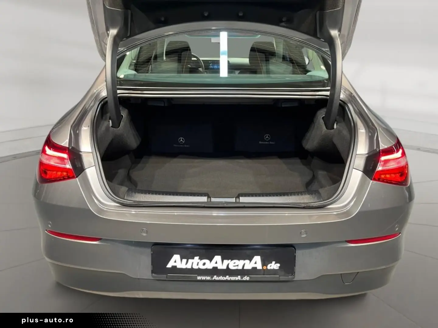 MERCEDES-BENZ CLA 250 e Coupe MBUX Cam Navi AUT PTS SHZ