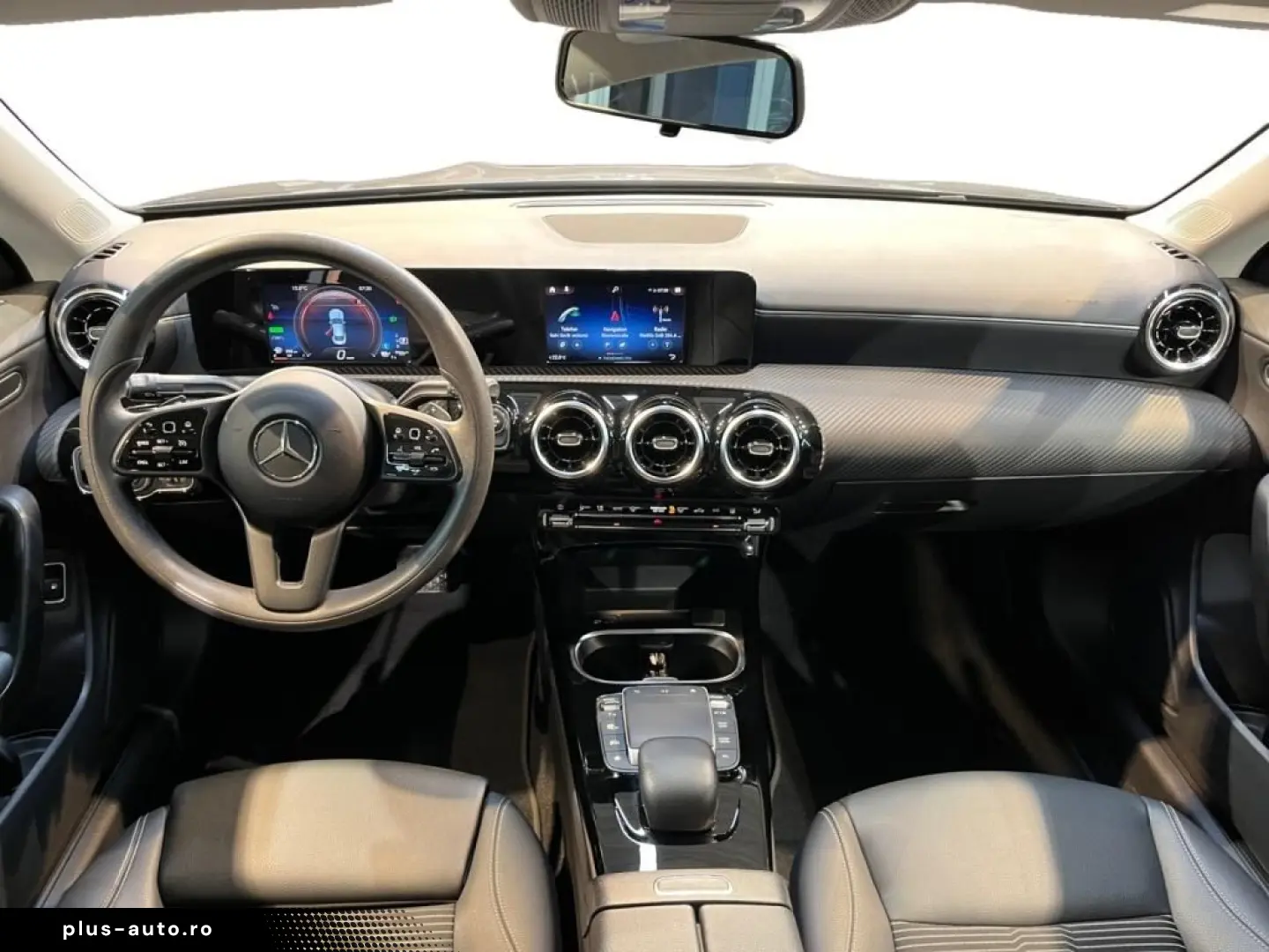 MERCEDES-BENZ CLA 250 e Coupe MBUX Cam Navi AUT PTS SHZ