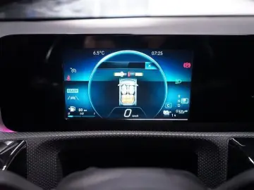 MERCEDES-BENZ CLA 250 e Edition AMG Line LED Navi SHZ Temp