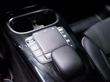 MERCEDES-BENZ CLA 250 e Edition AMG Line LED Navi SHZ Temp