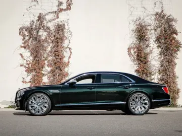 BENTLEY Flying Spur Mulliner V8 PHEV 782hp