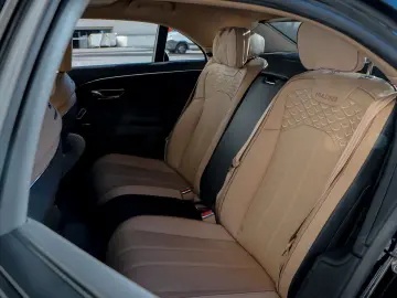 BENTLEY Flying Spur Mulliner V8 PHEV 782hp