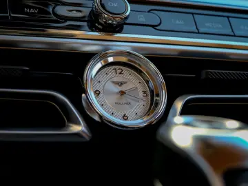 BENTLEY Flying Spur Mulliner V8 PHEV 782hp