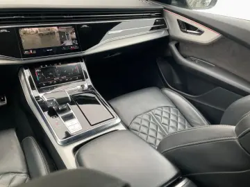 AUDI SQ8 TFSI quattro tiptronic AHK HUD Matrix Wank