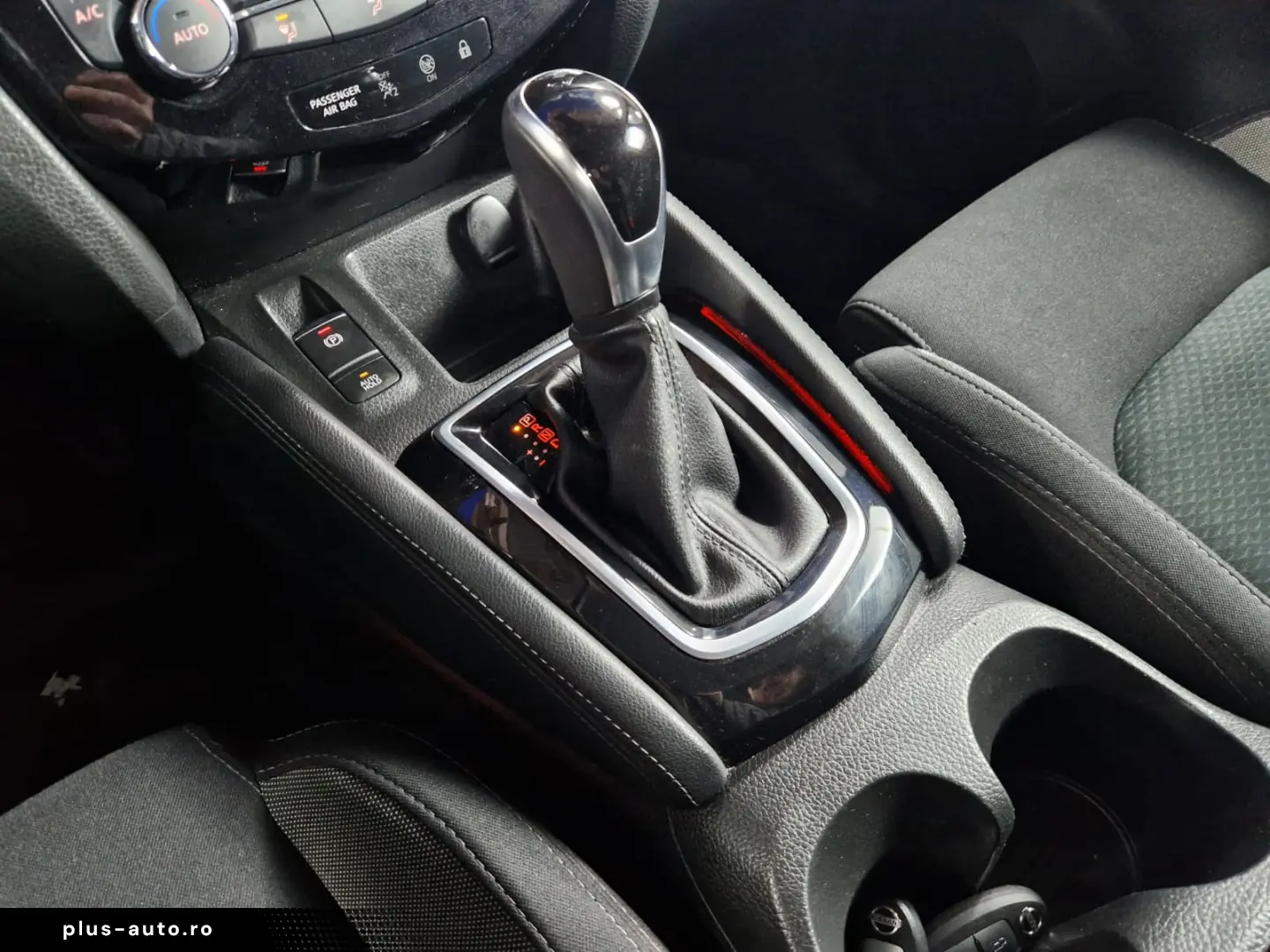 NISSAN QASHQAI N-CONNECTA 2020