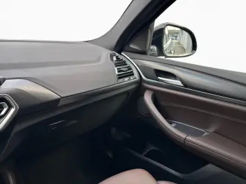 BMW X4 xDr20d MSport DrAss LASER HUD AHK ACC PaAss