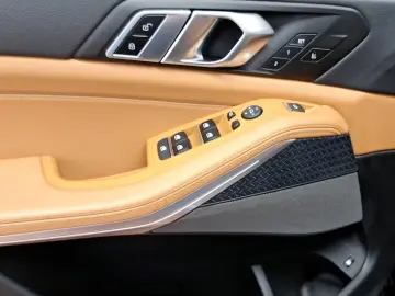 BMW X5 xDrive45e H&K DisplayKey ACC HUD 360 Ventilation