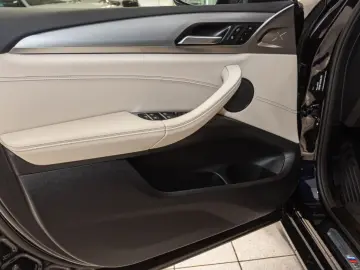 BMW X4 20dMSport Navi HUD Laserlicht RFK eSitze Lede